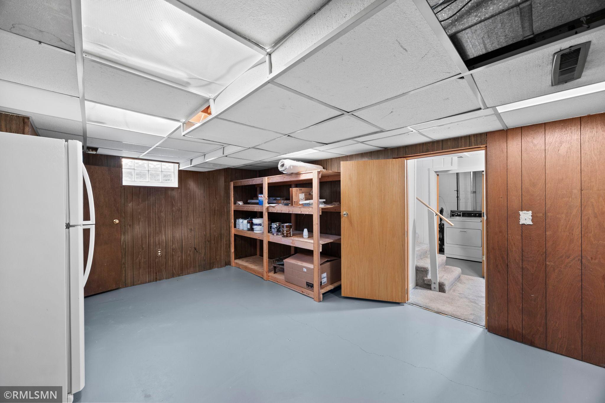 39-web-or-mls-920 W 62nd St-146.jpg