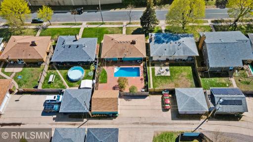50-web-or-mls-920 W 62nd St-230.jpg