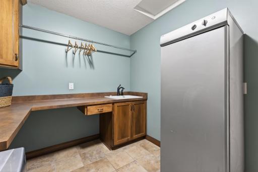 7472 Olive Lane N, Maple Grove, MN 55311
