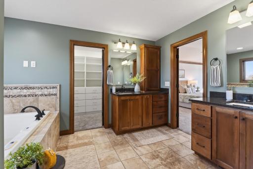 7472 Olive Lane N, Maple Grove, MN 55311