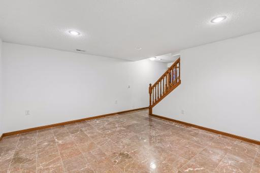 4908 W 93rd Street, Minneapolis, MN 55437
