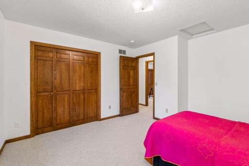 4908 W 93rd Street, Minneapolis, MN 55437
