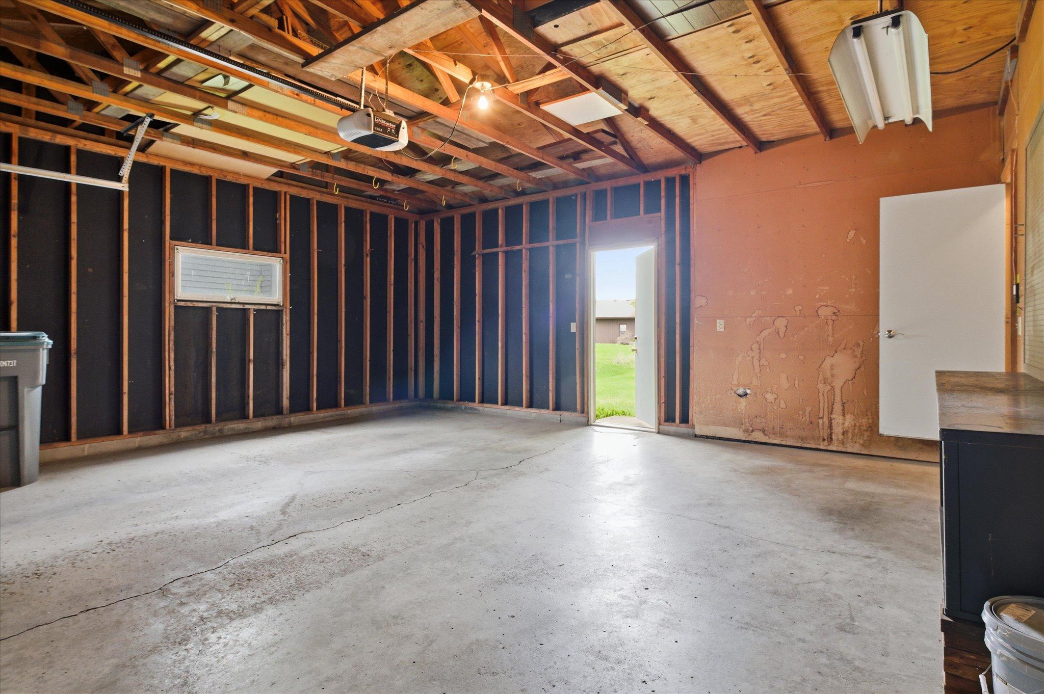 One more thing to appreciate is the garage’s direct access to the backyard, making outdoor projects, entertaining, and seasonal activities even easier.