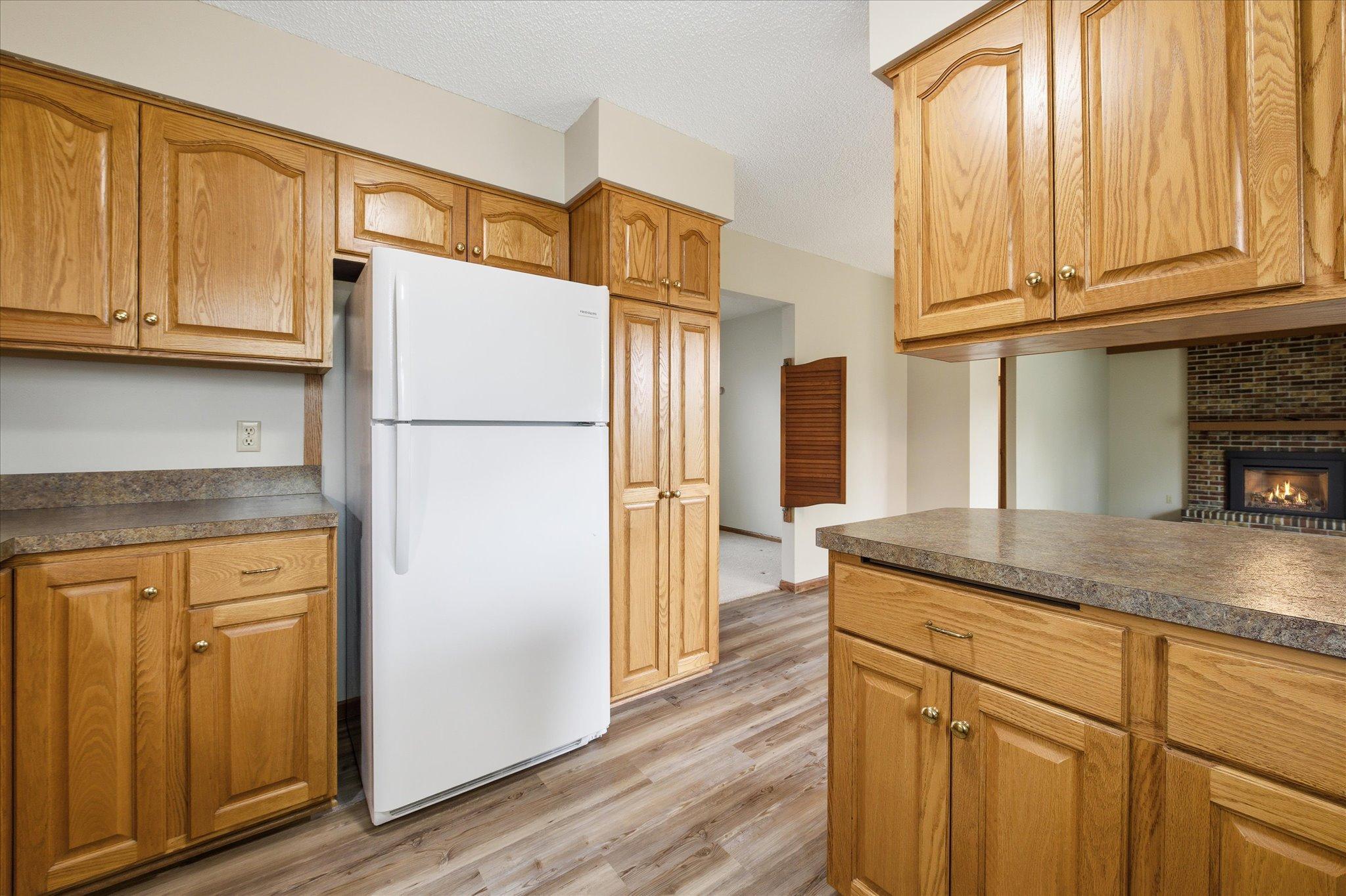 One more detail buyers will appreciate is the ample prep space, giving you room to cook, entertain, and stay organized with ease.