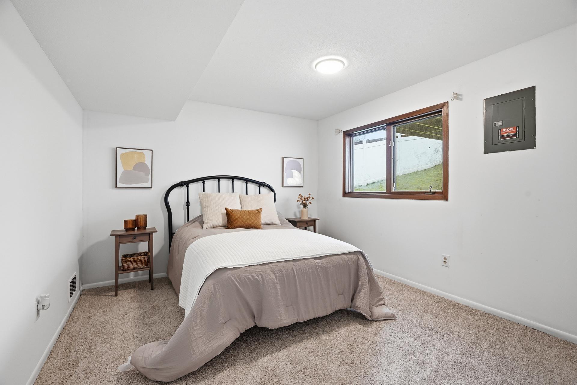 8433 Sheridan Ave N MLS-31.jpg