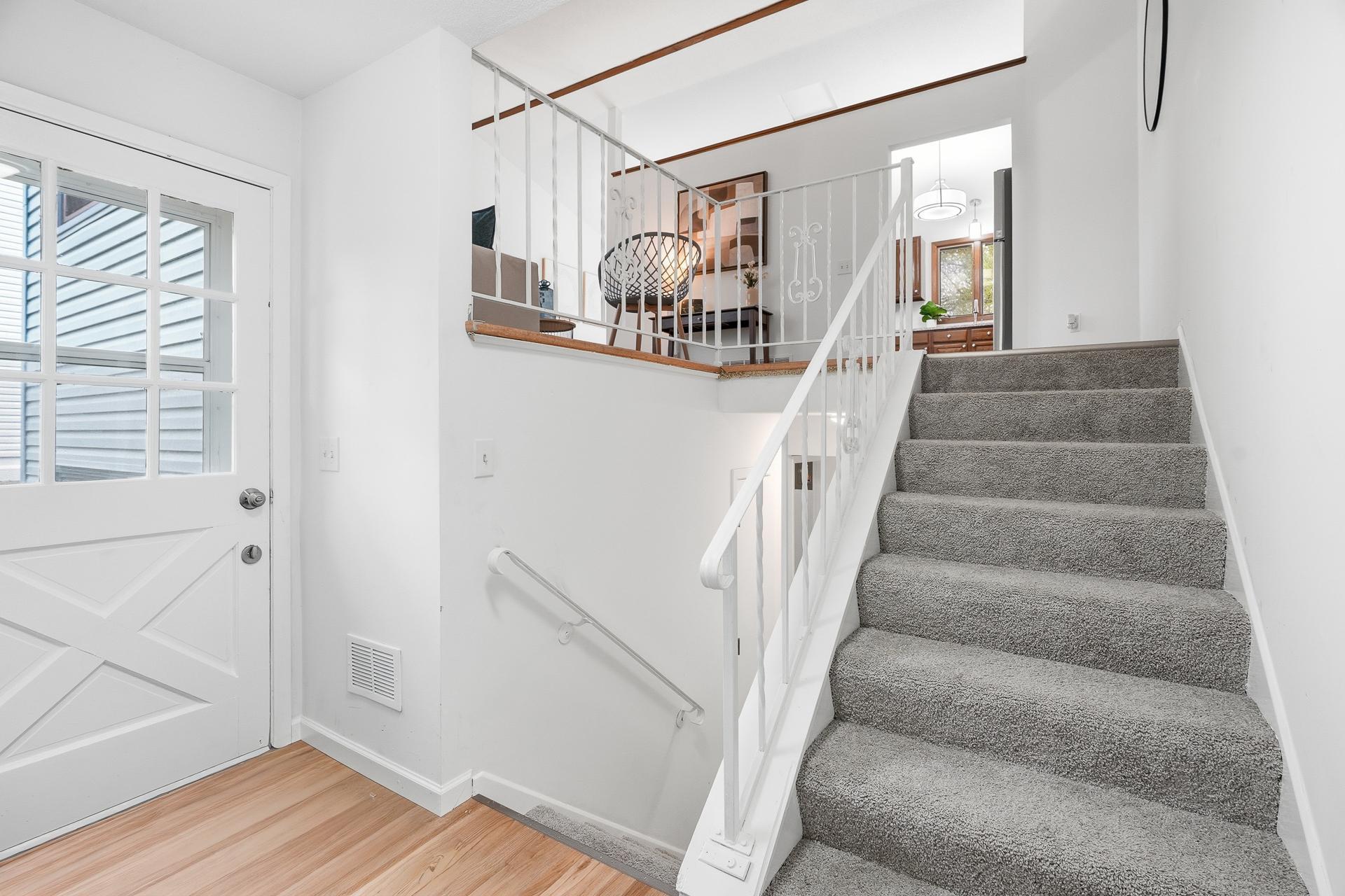 8433 Sheridan Ave N MLS-11.jpg