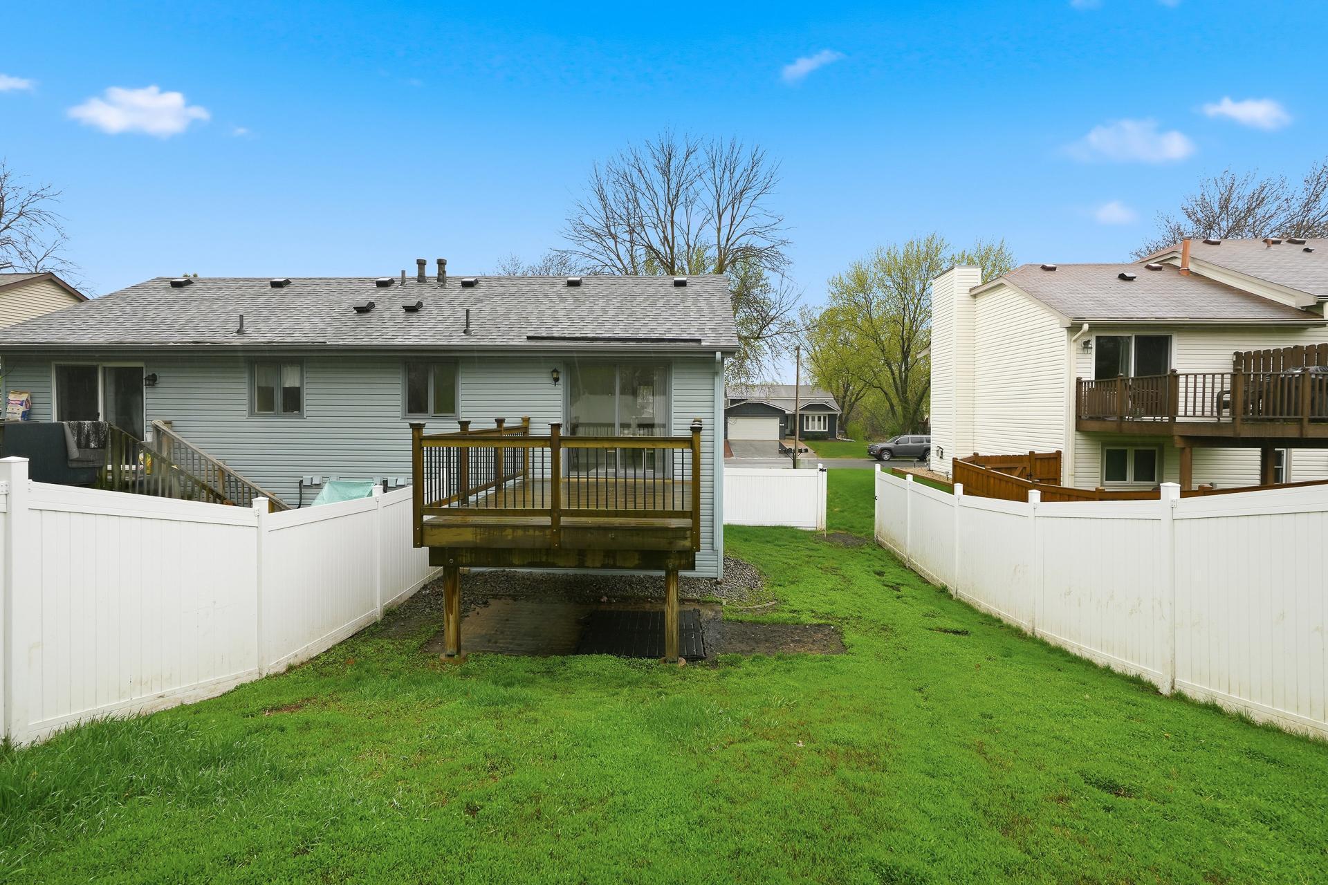 8433 Sheridan Ave N MLS-8.jpg