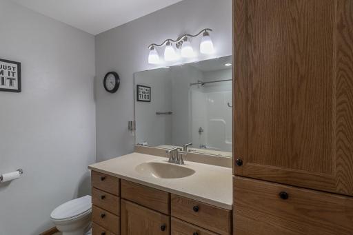 201 Pebble Creek Drive, Mankato, MN 56001