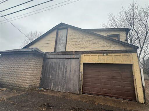 216 5th Avenue S, South Saint Paul, MN 55075