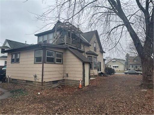 216 5th Avenue S, South Saint Paul, MN 55075
