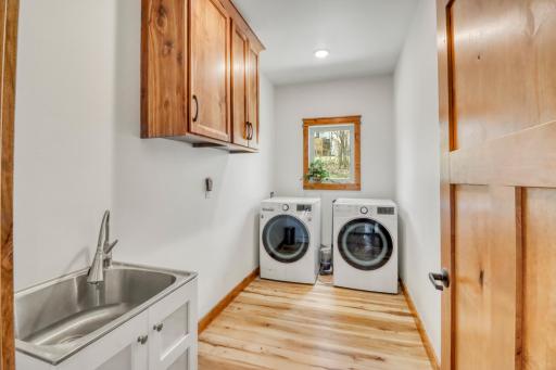 Laundry1_1.JPG