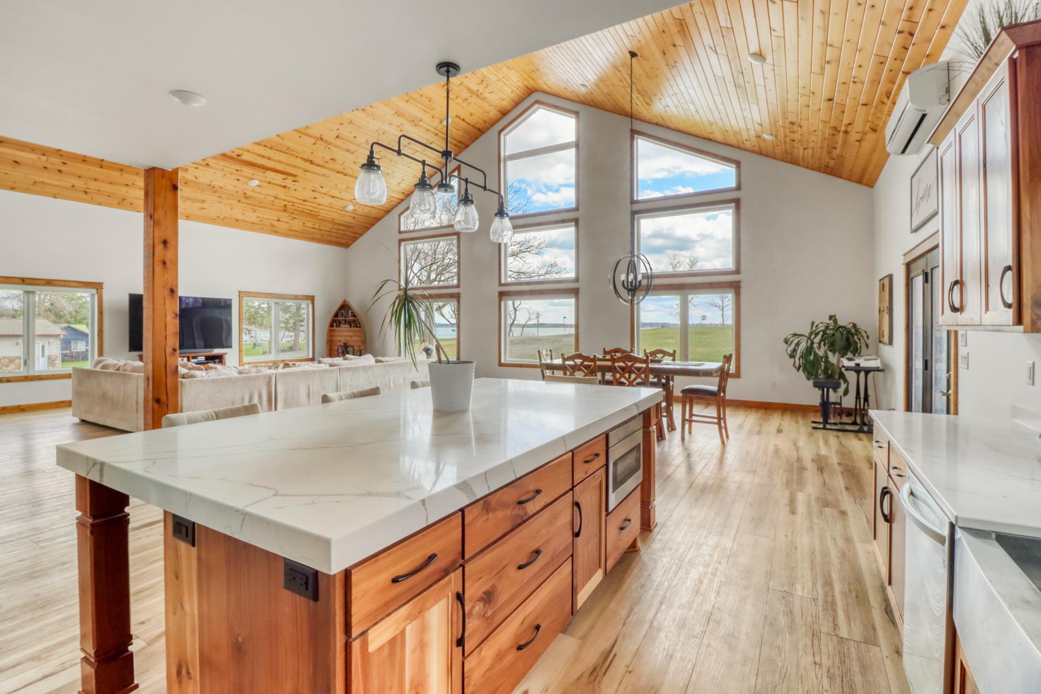 Kitchen1_6.JPG