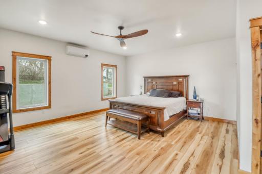 Primary Bedroom1_1.JPG