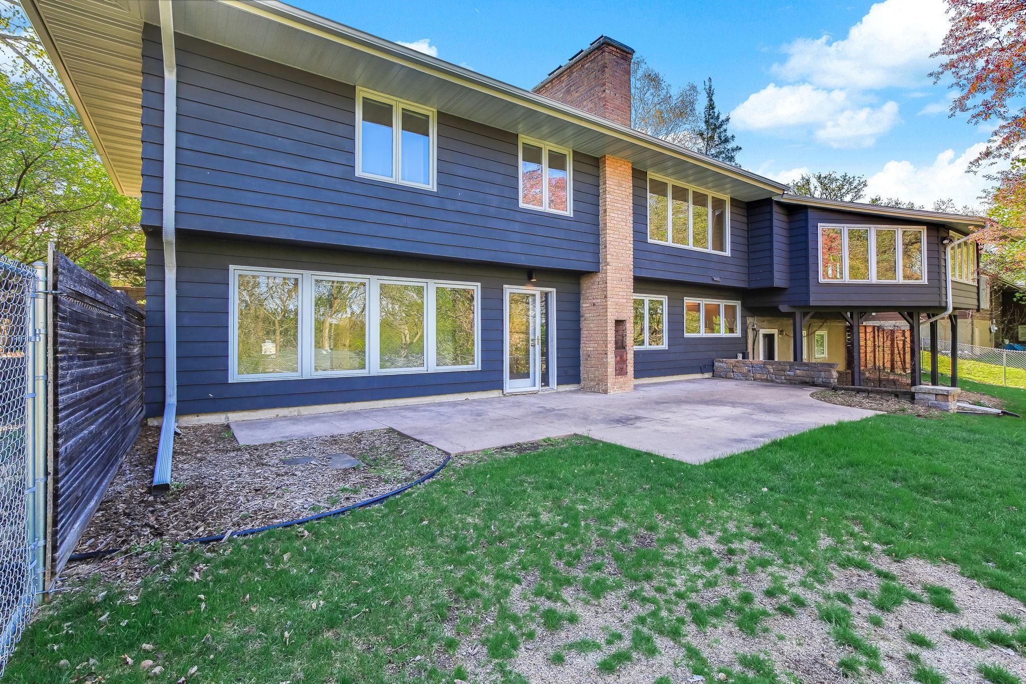 48-web-or-mls-323-Burntside-Dr-48.jpg