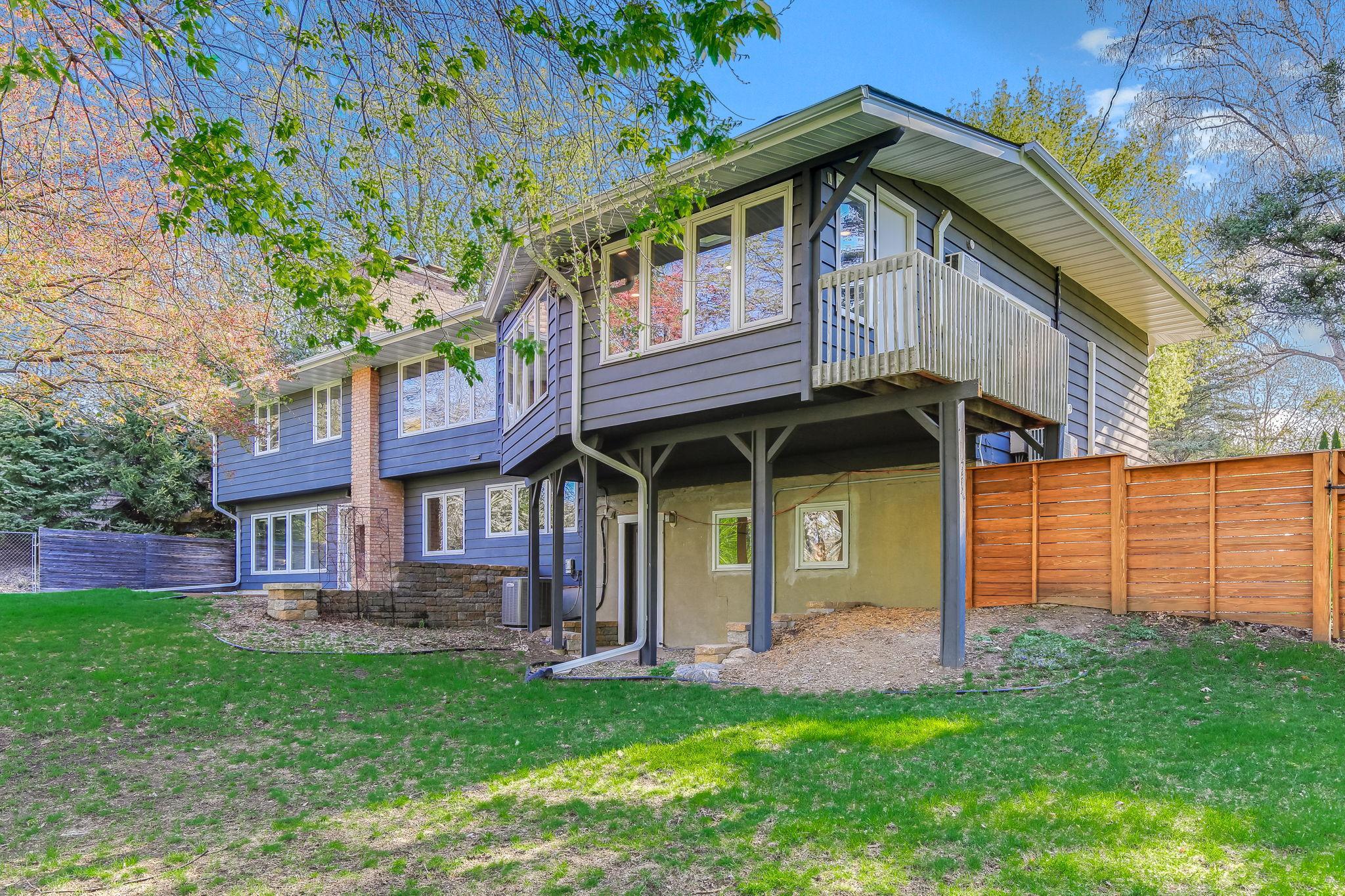 49-web-or-mls-323-Burntside-Dr-49.jpg