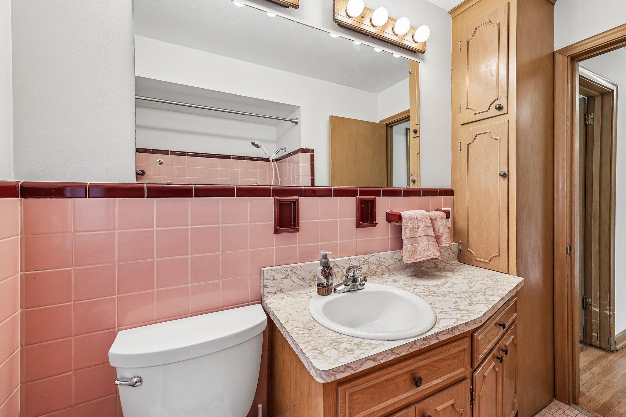 22-web-or-mls-Lilac Dr-S2604-029.jpg