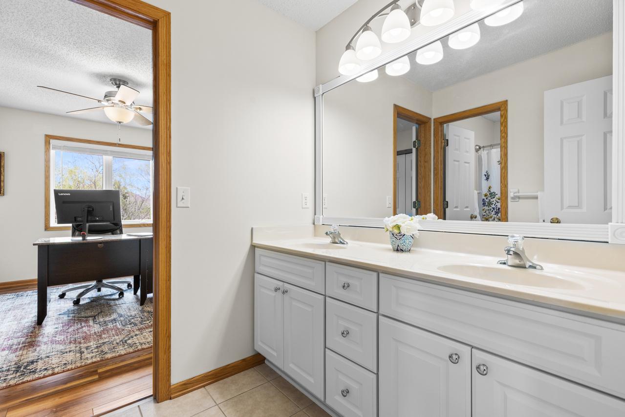 5 well-appointed bathrooms throughout the home