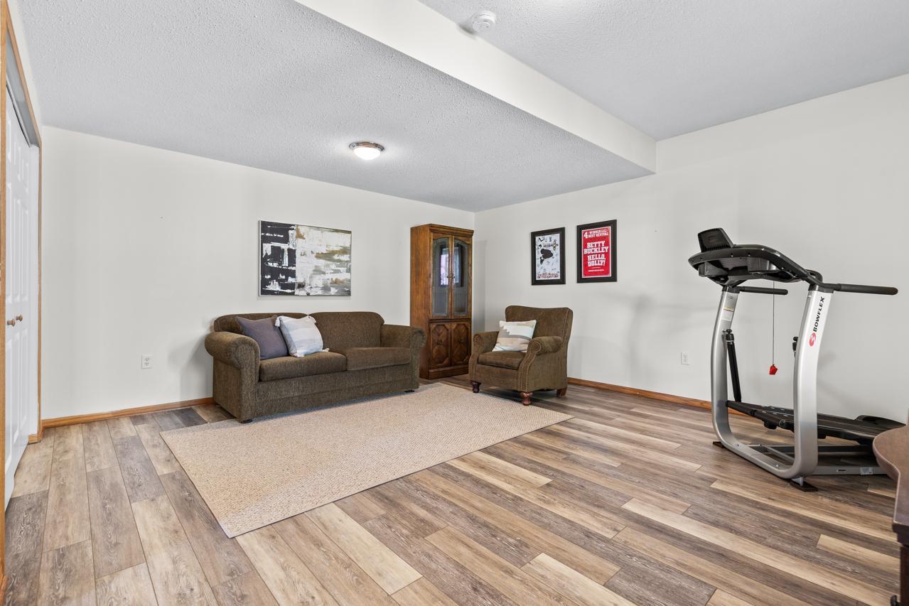 Spacious additional bedroom and full bathroom