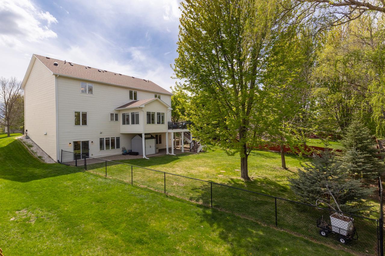 Close to scenic trails, lakes, and parks