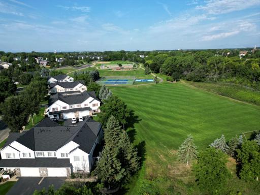 Parks with in walking distance