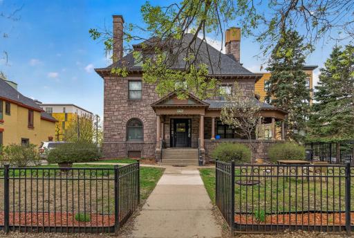 Minneapolis, MN 55414