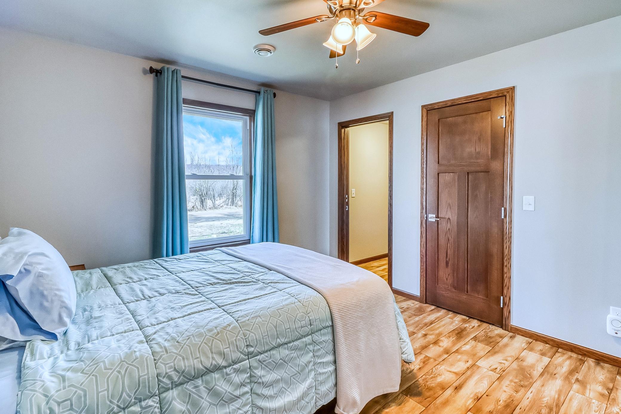 Bedroom3_2.jpg