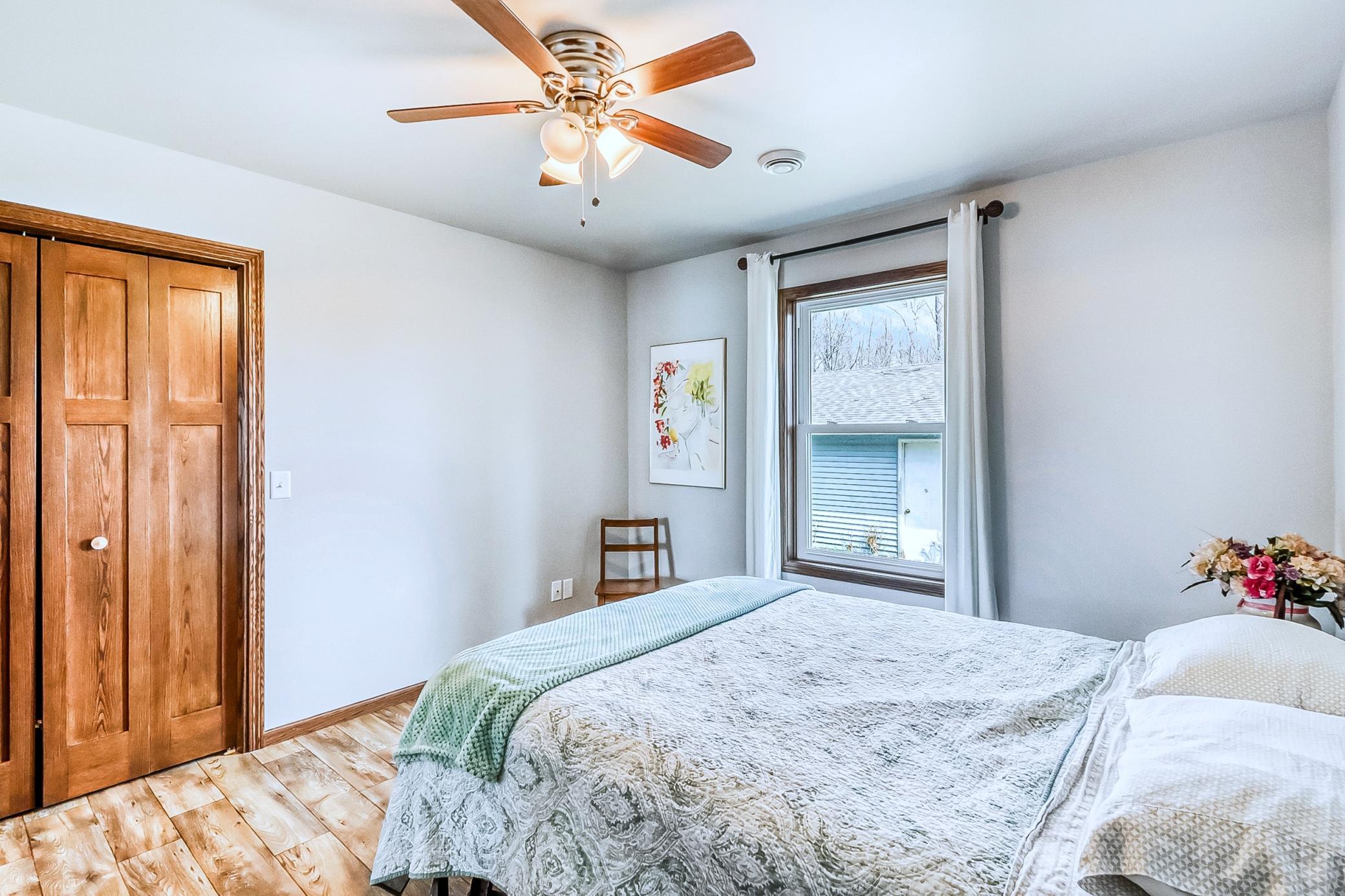 Bedroom2_2.jpg