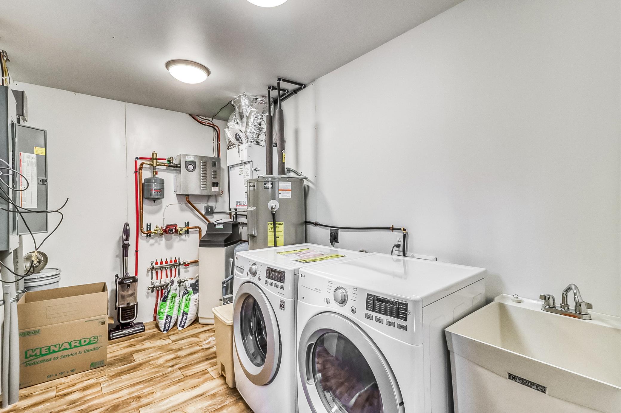 Laundry_mechanical1_2.jpg
