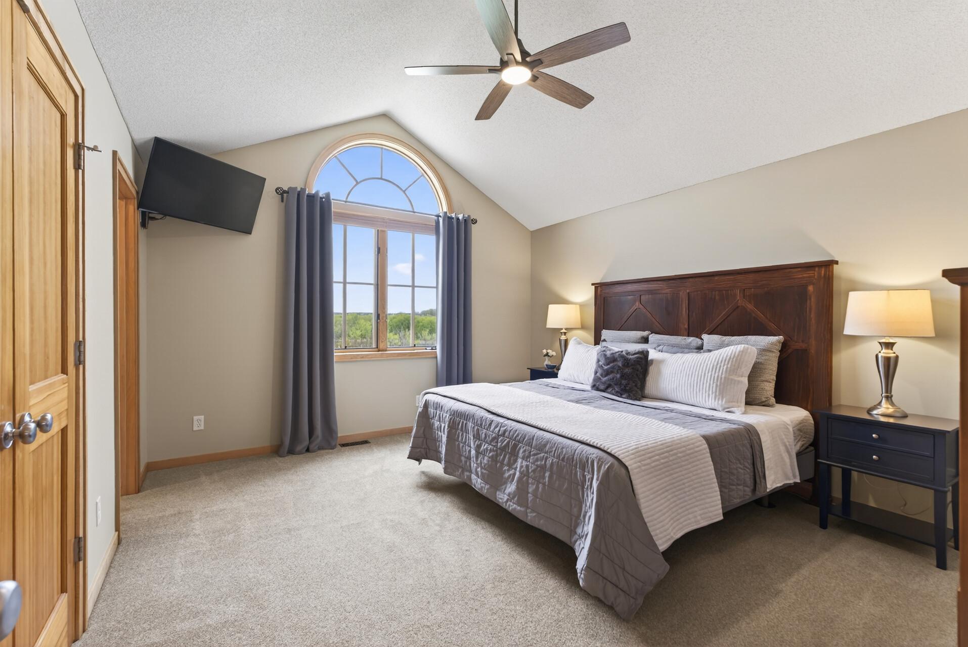 42_4895_Eagle_Ridge_Rd42_mls.jpg