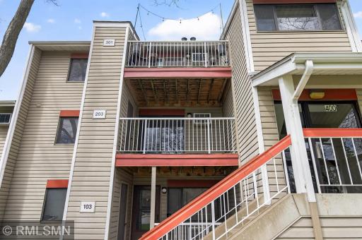 400 Shelard Parkway, 203, Saint Louis Park, MN 55426