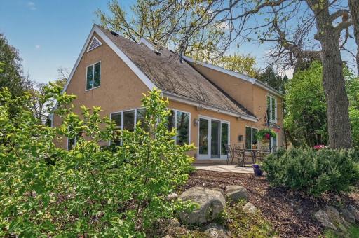 799 Heinel Drive, Saint Paul, MN 55113
