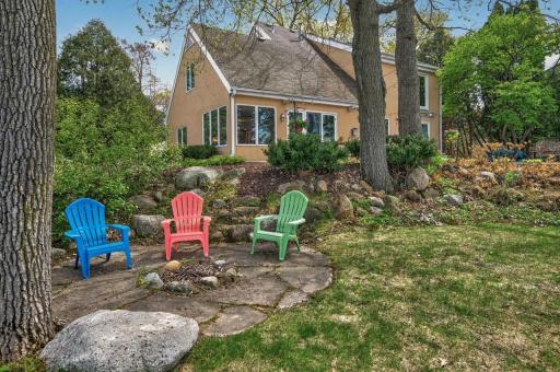 799 Heinel Drive, Saint Paul, MN 55113