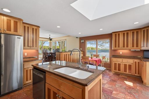 799 Heinel Drive, Saint Paul, MN 55113