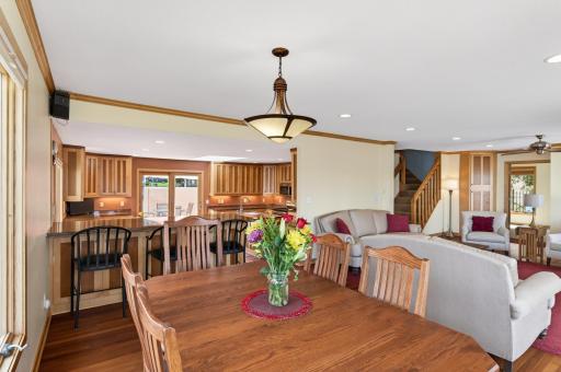 799 Heinel Drive, Saint Paul, MN 55113