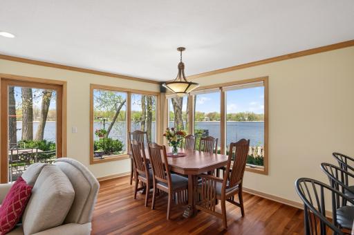 799 Heinel Drive, Saint Paul, MN 55113