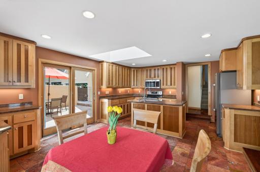 799 Heinel Drive, Saint Paul, MN 55113