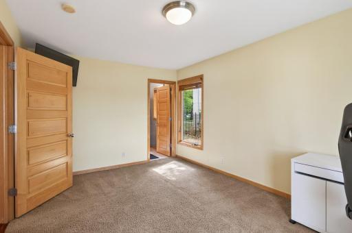 799 Heinel Drive, Saint Paul, MN 55113