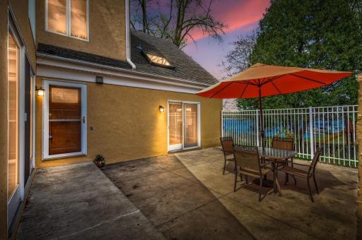 799 Heinel Drive, Saint Paul, MN 55113
