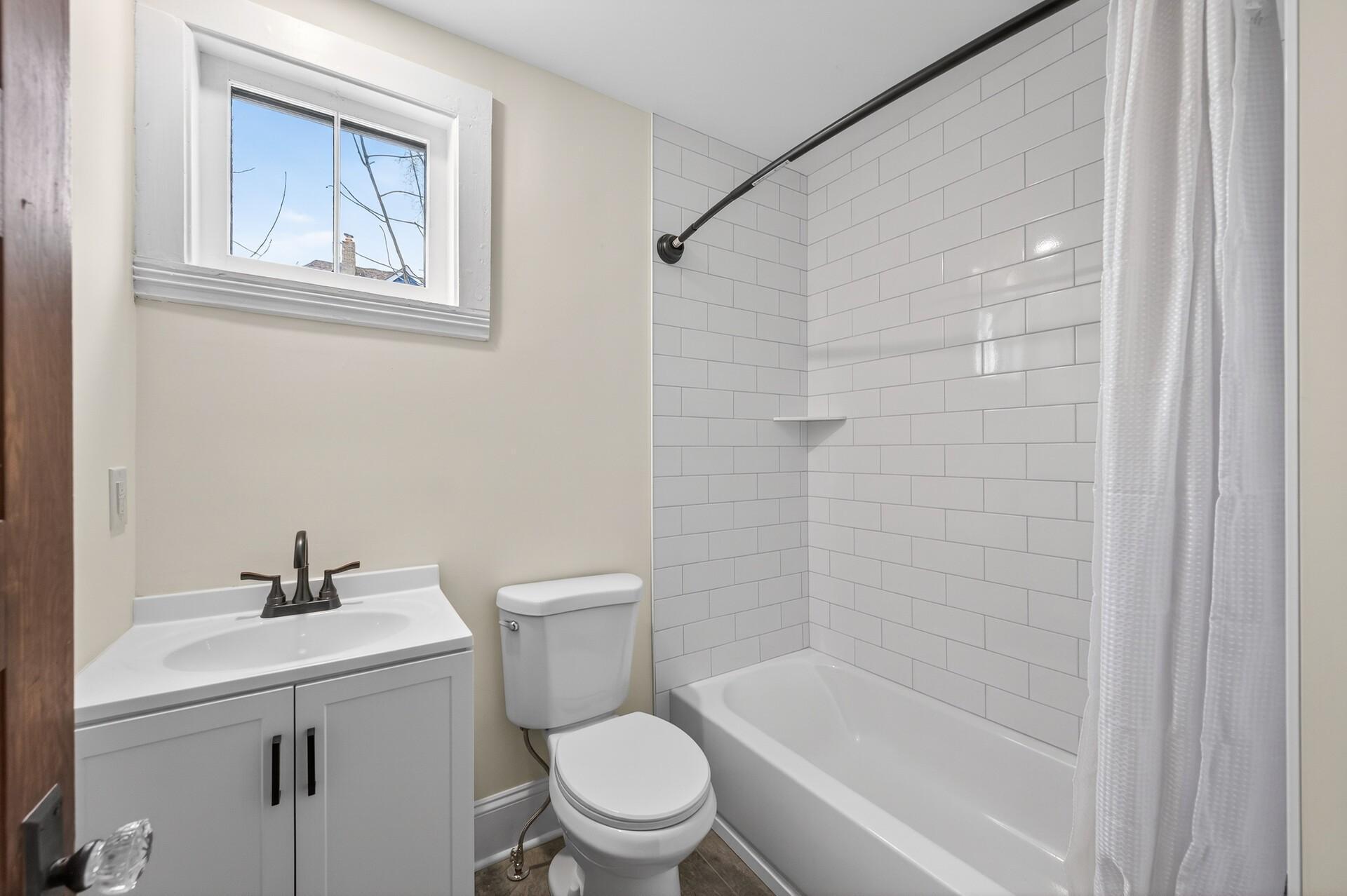 BRAND NEW MAIN FLOOR FULL BATH!