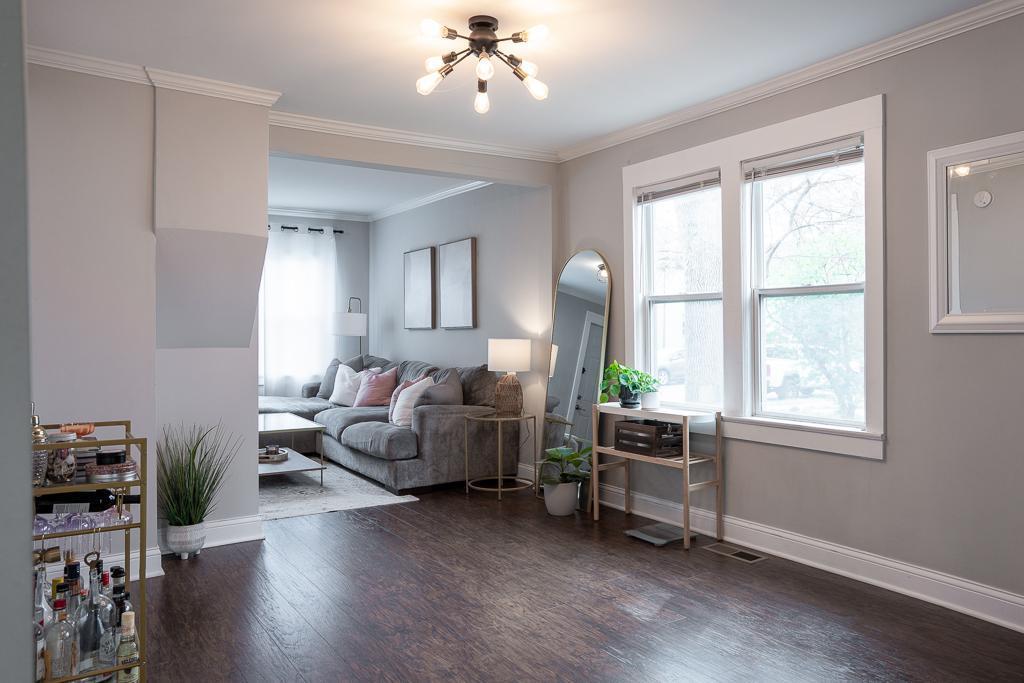 1124 5th St NE-4.jpg