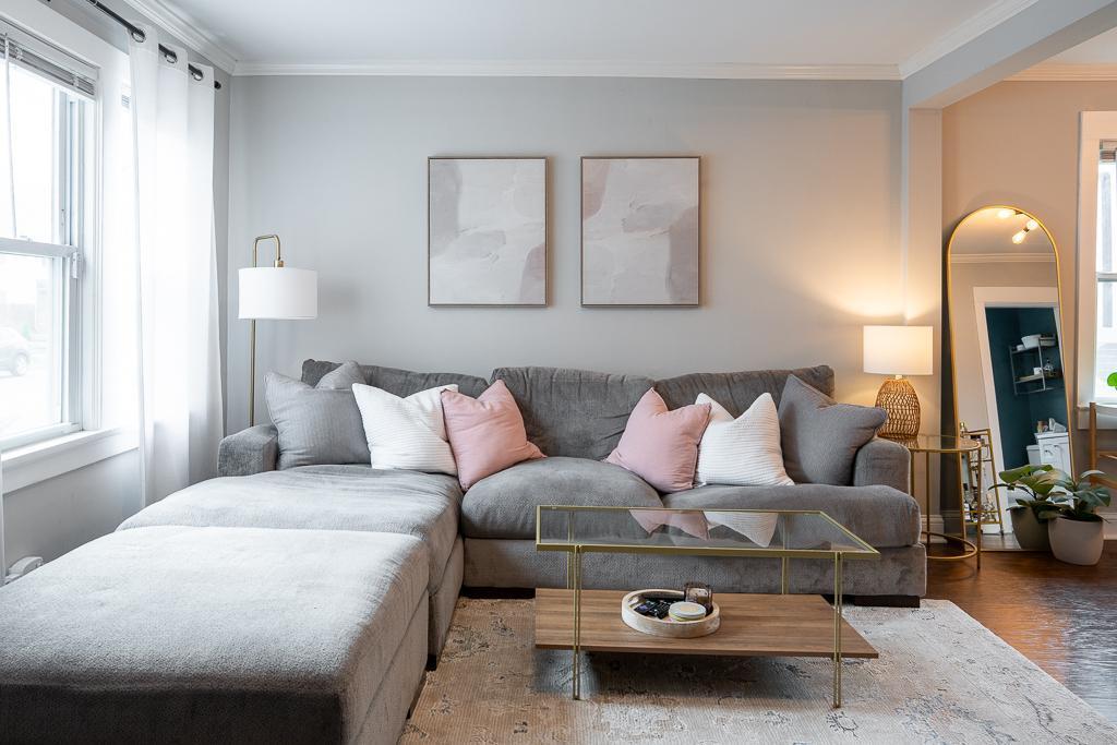 1124 5th St NE-11.jpg