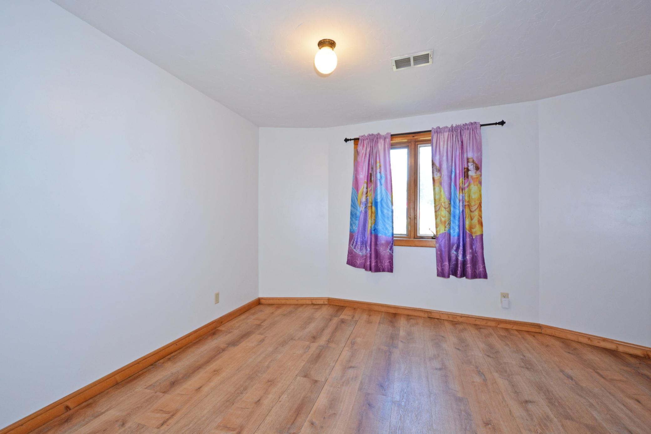 9588 County Rd 5 24.jpg