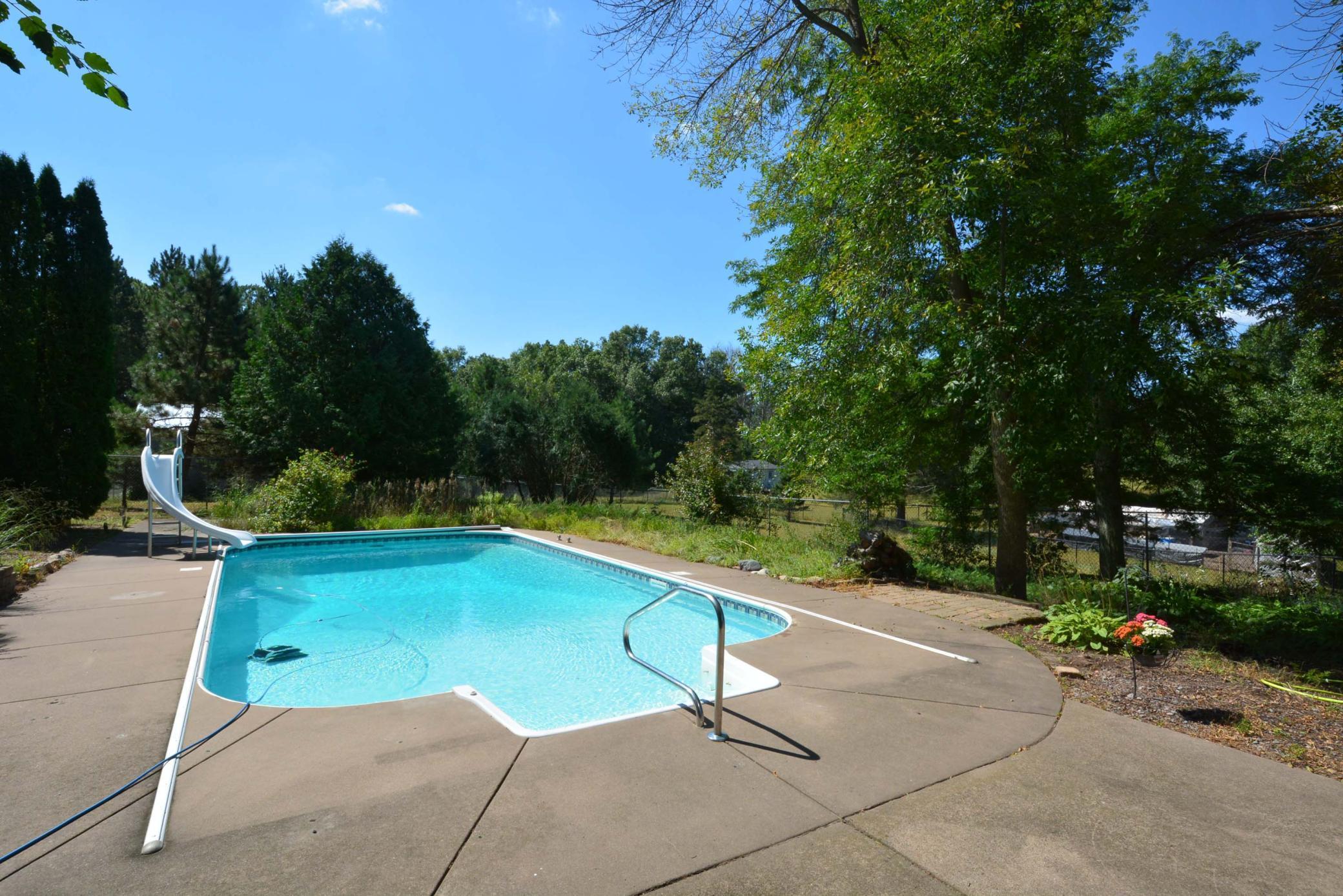 9588 County Rd 5 43.jpg