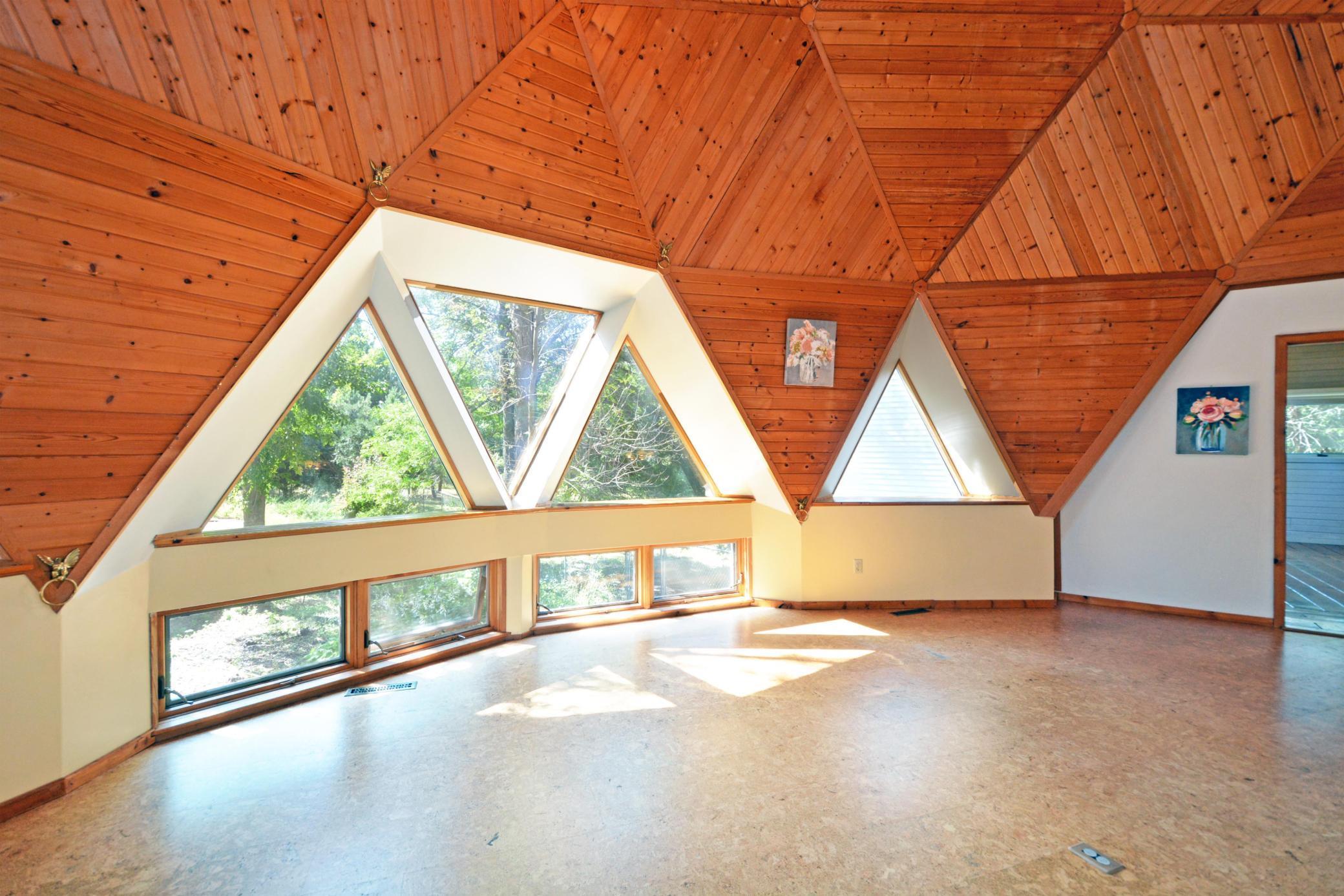 9588 County Rd 5 01.jpg