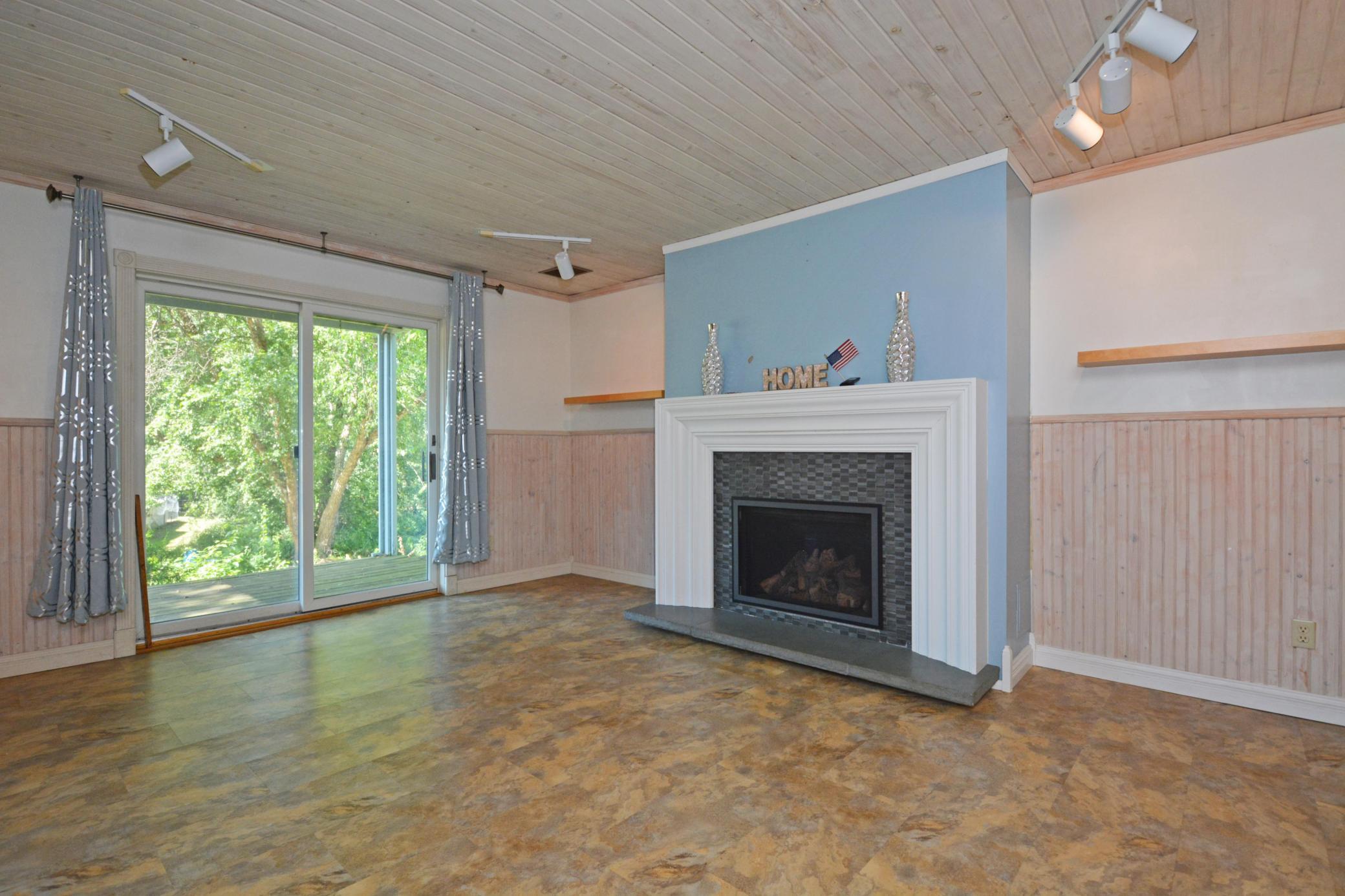 9588 County Rd 5 29.jpg