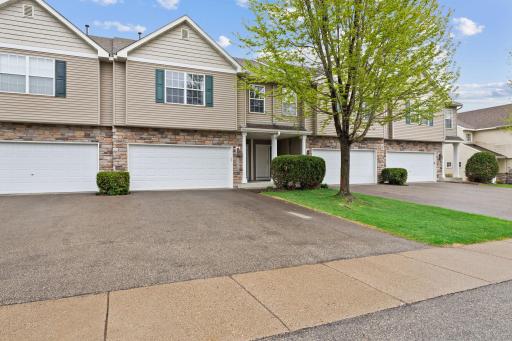 1761 Philipp Drive-Well maintained community located in the expanding city of Shakopee, Minnesota.