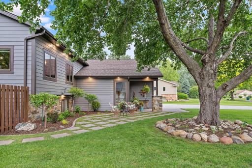 2311 Swan Drive, Saint Paul, MN 55120