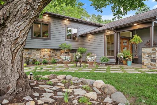 2311 Swan Drive, Saint Paul, MN 55120