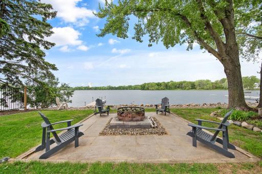 2311 Swan Drive, Saint Paul, MN 55120