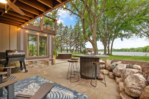 2311 Swan Drive, Saint Paul, MN 55120
